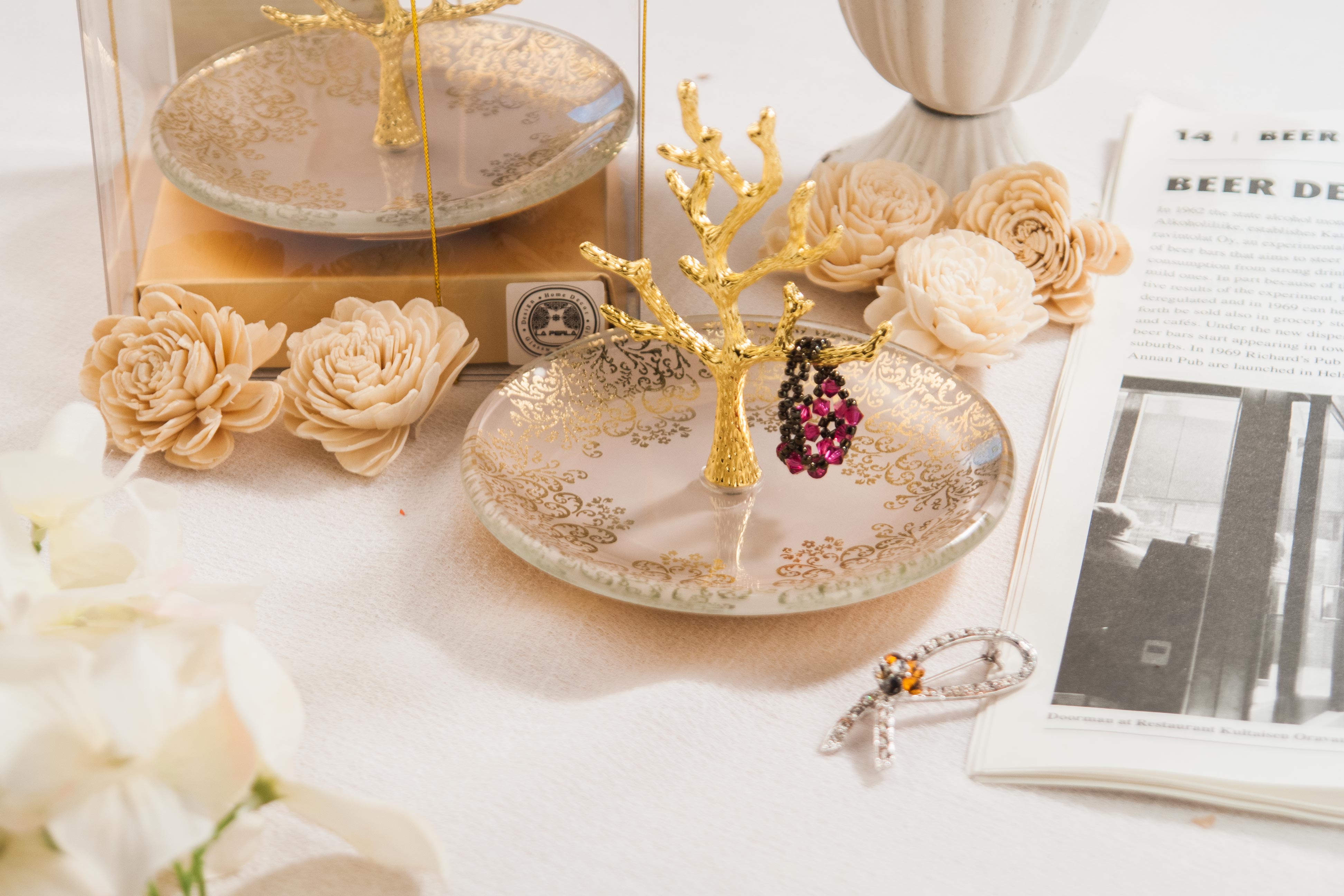 Ring holder